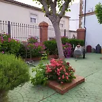Hospedium Rural Soterrana מלון Madroñera
