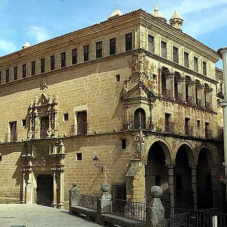 호텔 Hospedium Rural Soterrana Madroñera