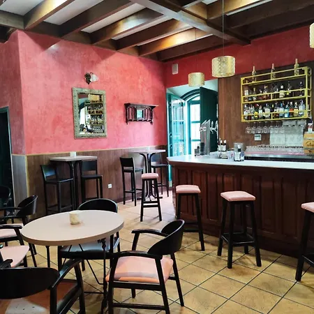 Hospedium Rural Soterrana 酒店 马德罗内拉