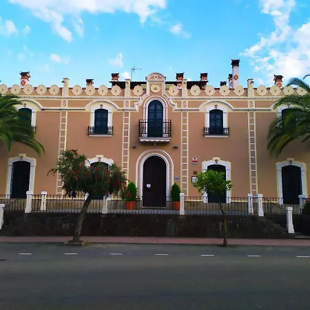 Hotel Hospedium Rural Soterrana Madroñera