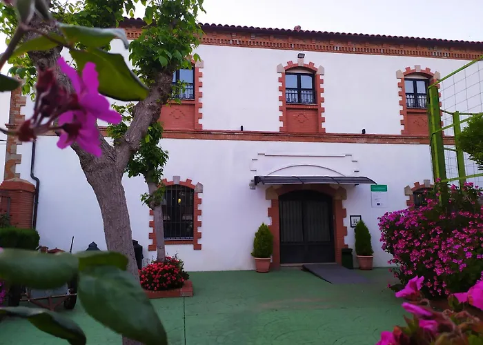 ホテル Hospedium Rural Soterrana Madroñera