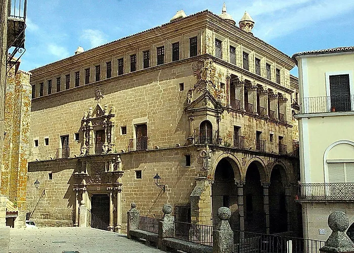 Szálloda Hospedium Rural Soterrana Madroñera