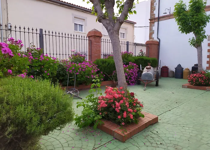 Hospedium Rural Soterrana מלון Madroñera