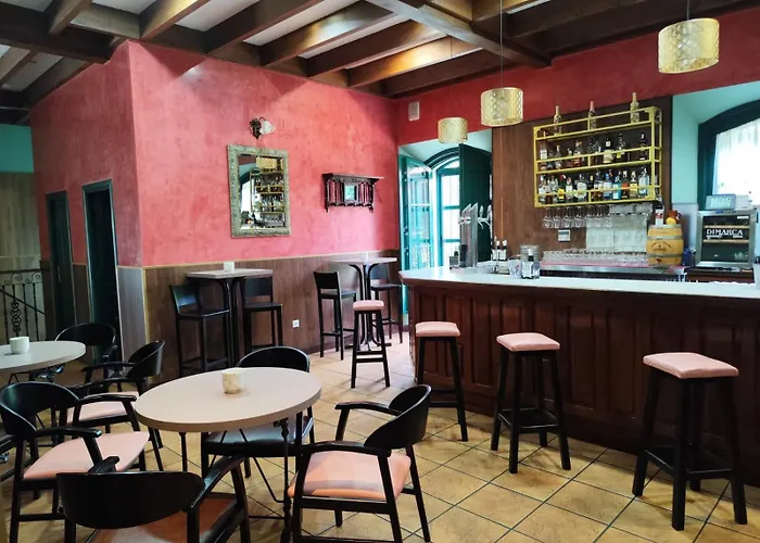 Hospedium Rural Soterrana Hotel Madronera