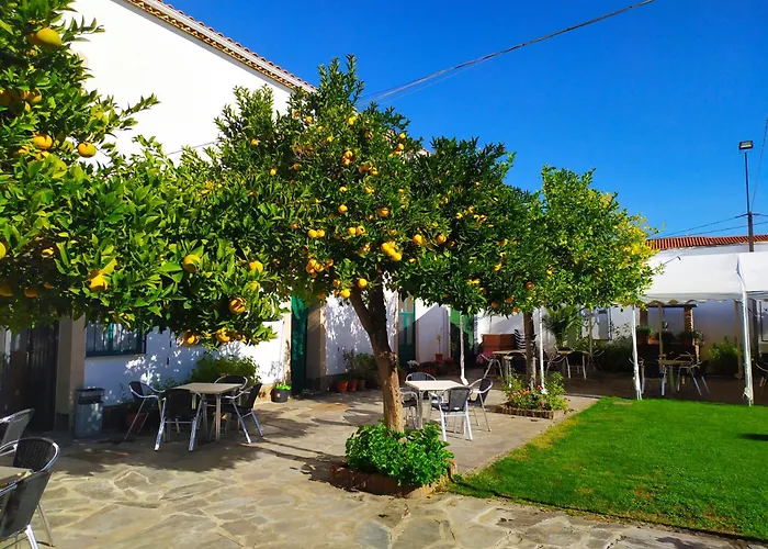 Szálloda Hospedium Rural Soterrana Madroñera