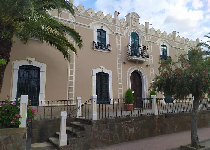 Hotel Hospedium Rural Soterrana Madroñera