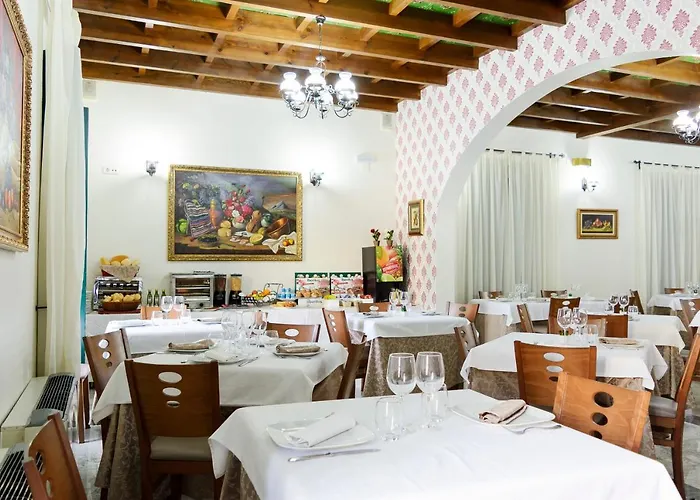 Otel Hospedium Rural Soterrana Madroñera